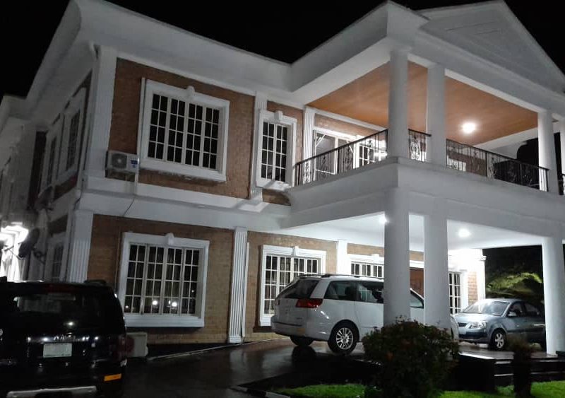 Luxurious 7 Bedroom Massive House for Sale